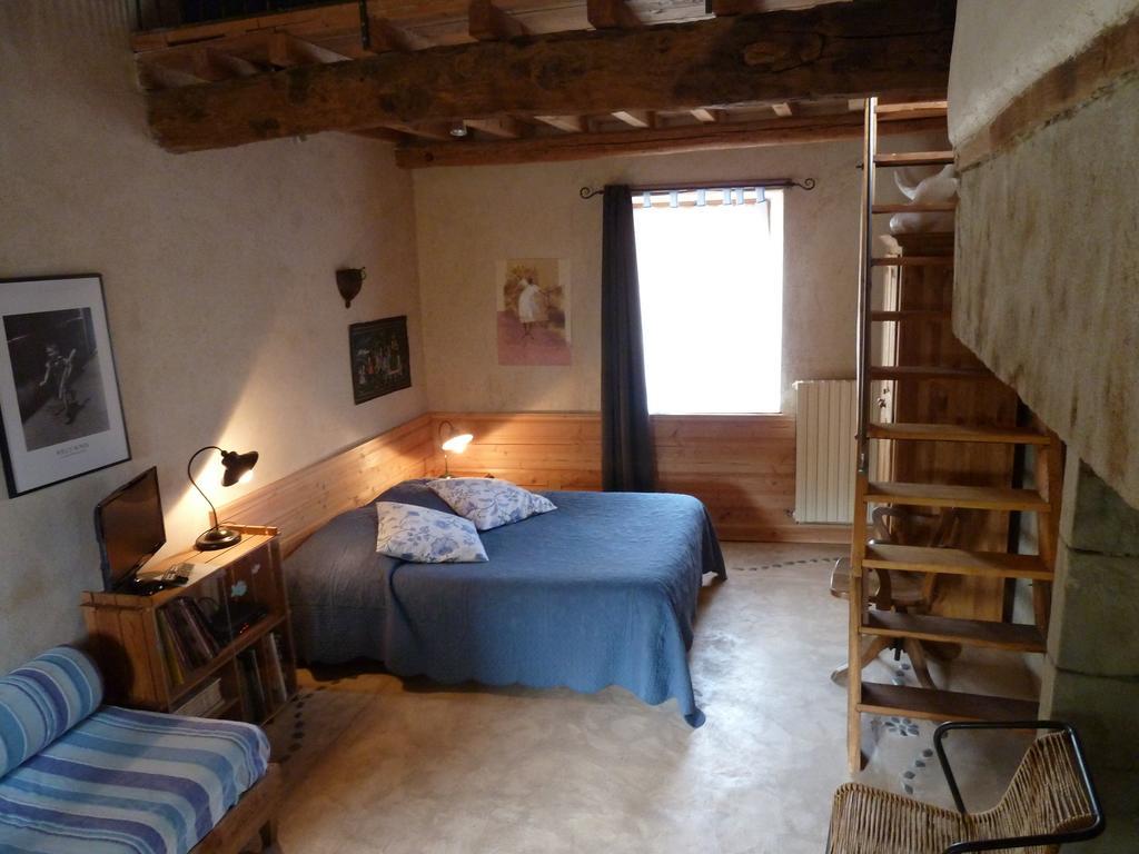 Chaptuzat Le Vieux Velo Bed & Breakfast エクステリア 写真