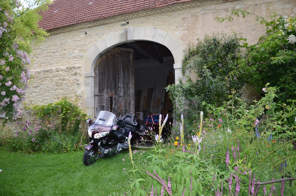 Chaptuzat Le Vieux Velo Bed & Breakfast エクステリア 写真